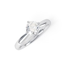 ISSY | Elegant Four Claw Tapering Style Solitaire Engagement Ring
